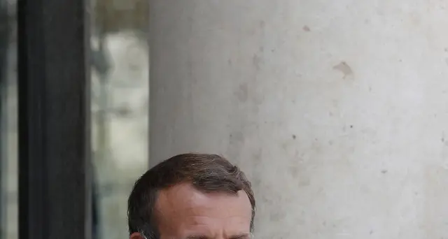 Macron, non escludo un nuovo lockdown