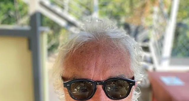 Coronavirus, Briatore lascia il San Raffaele