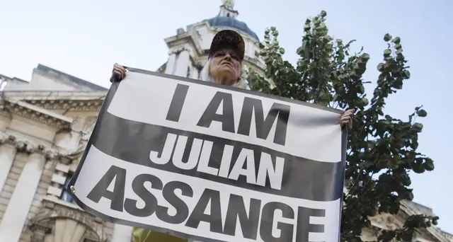 Assange: via a processo Gb su contestata estradizione a Usa