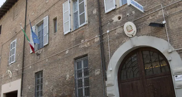 Cc arrestati, dissequestrata la caserma Levante