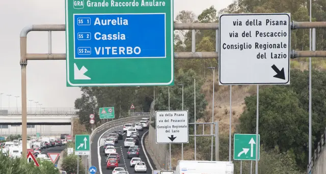 Estate con partenze intelligenti, meno traffico e vittime