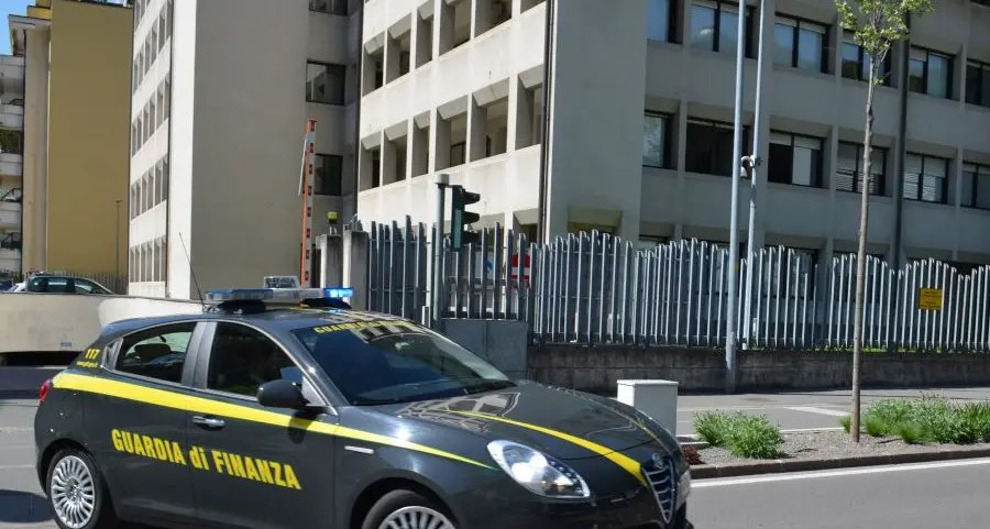 Ottengono il redditto di cittadinanza senza i requisiti, due casi a Merano scoperti dalla Finanza
