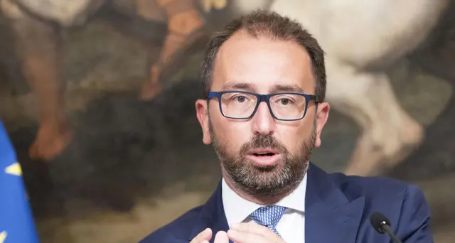 Recovery plan:Bonafede,Conte ha ragione,cambiamo vita Paese