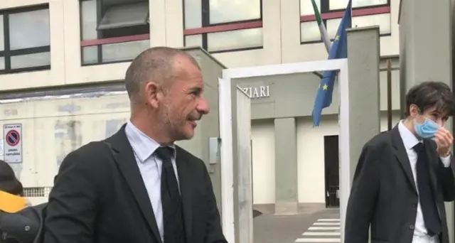 Dress code a borsiste, a giudizio ex giudice Bellomo