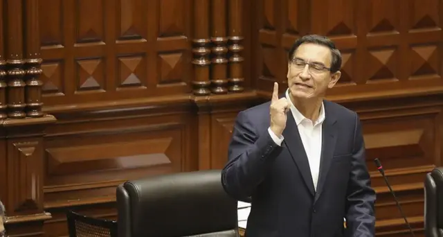 Perù, Vizcarra sfugge a impeachment