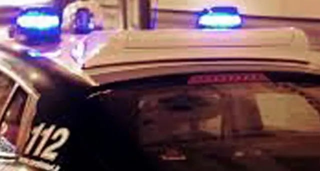 Aggredisce due Cc, uno spara e lo uccide