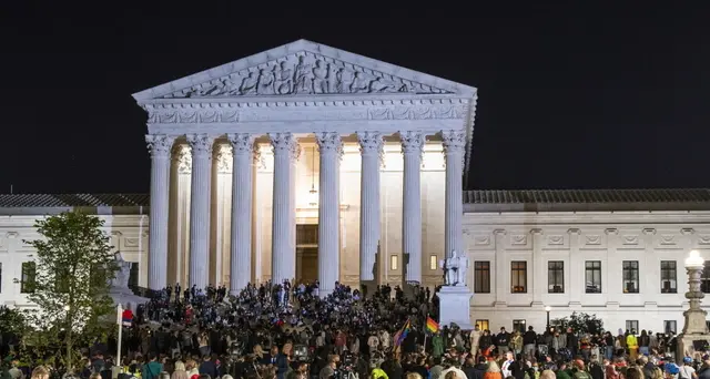 Ginsburg: Trump, probabilmente sceglierò nuovo giudice donna
