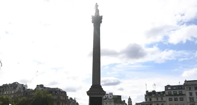 A Londra 15mila manifestanti anti-lockdown, scontri