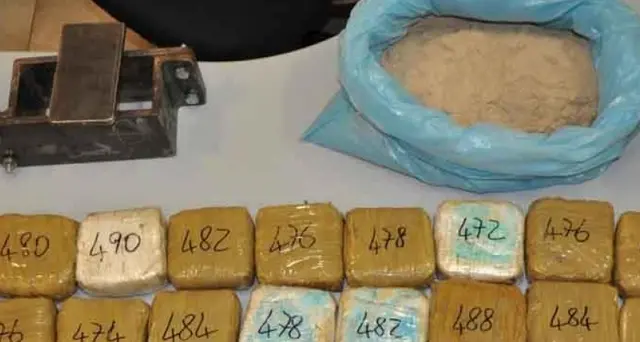 Aveva 21 kg di eroina in casa, arrestato operaio a Milano