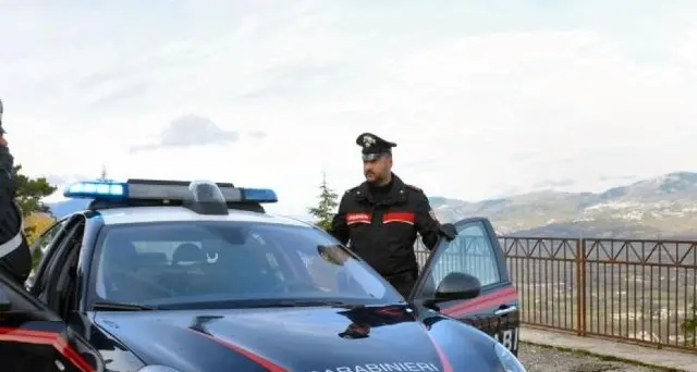 Trovato morto su argine Arno, coltellate