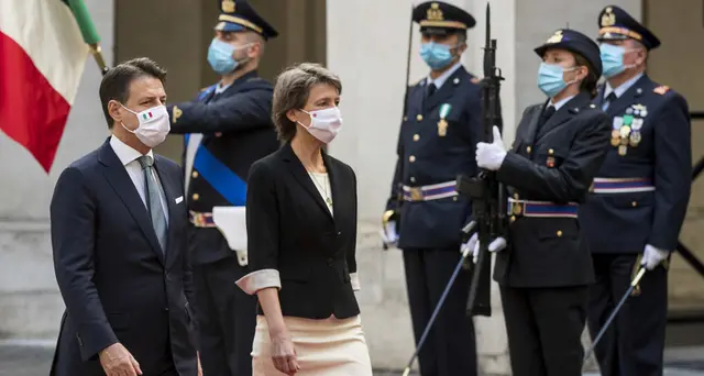 Conte, entro anno accordo con Svizzera su frontalieri