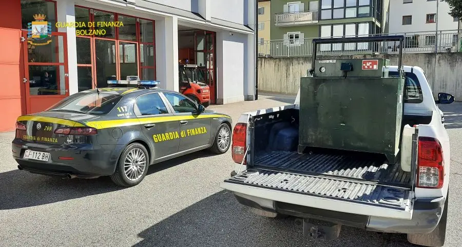 Contrabbando di prodotti petroliferi, sequestrati 400 litri di gasolio a Prato alla Drava
