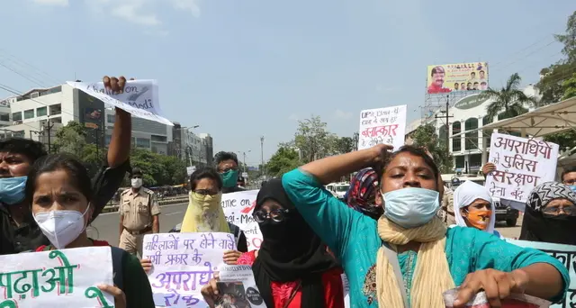 Ondata di proteste in India, 'giustizia per vittima stupro'