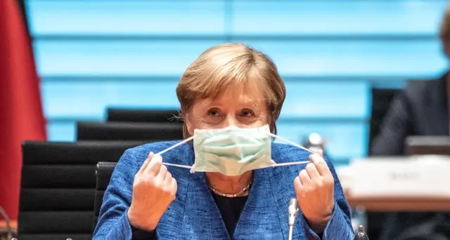 Merkel, nuove restrizioni se la situazione non migliora