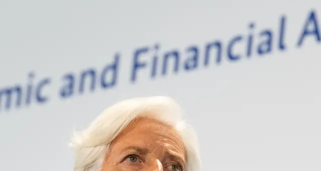 Lagarde, Bce guarda seriamente a euro digitale