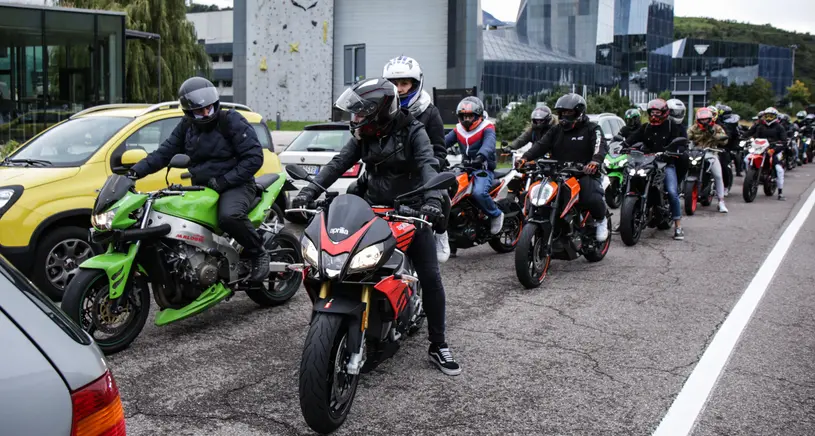 100 moto in corteo sulla Mebo «Addio Andrea, fratello biker»