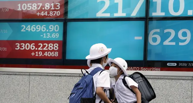 Borsa, Tokyo apre in lieve ribasso