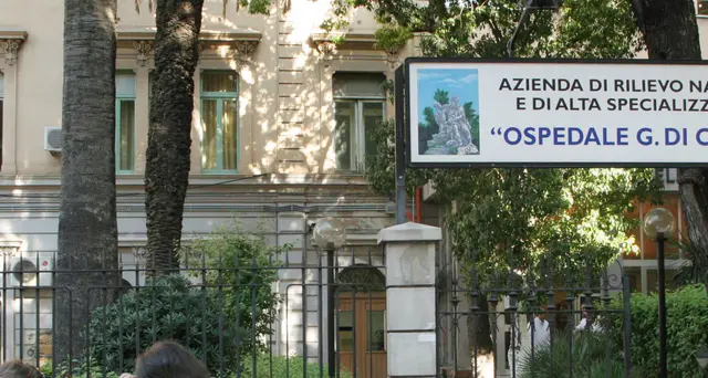 Neonata con Covid in ospedale, madre irreperibile