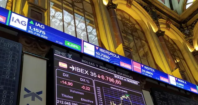 Borsa Hong Kong poco mossa,apre a -0,05%