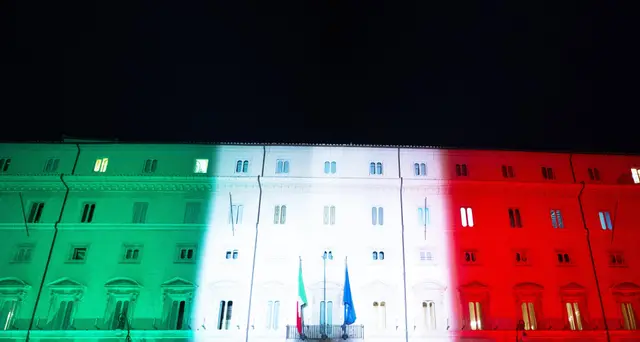 S&P conferma rating Italia ma migliora l'outlook