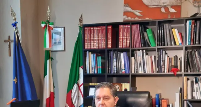 Toti, intervenire sugli anziani