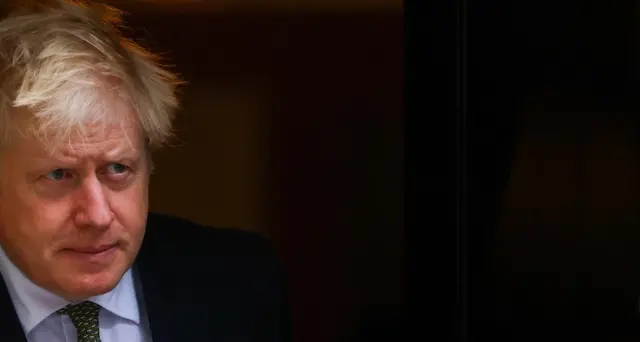 Johnson, 'lockdown o rischiamo il doppio dei morti'