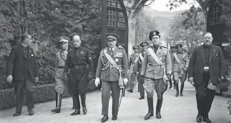 Sulle targhe c’è la grande storia