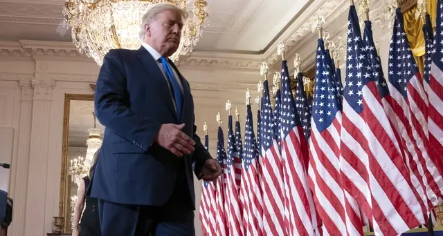 Trump, 'ero avanti, poi ondata di schede a sorpresa'