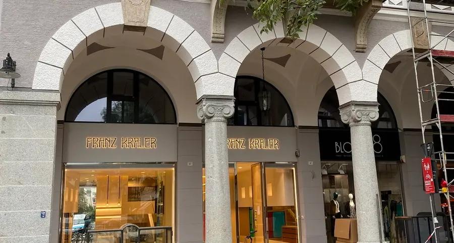 Record di Kraler: apre il nuovo store, ma solo per un giorno