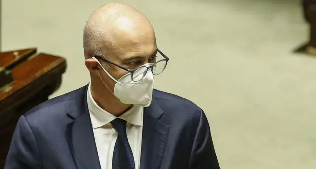D'Incà, se necessario pronti a nuovo scostamento bilancio