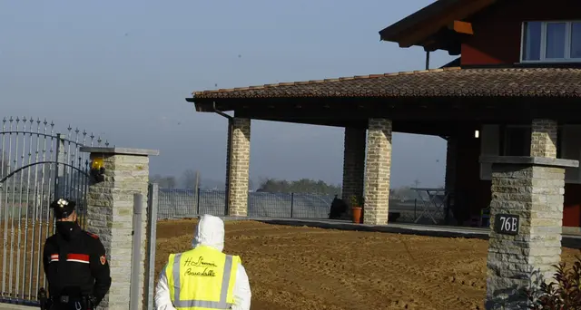 Spara a moglie e figli, condizioni bimba 2 anni restano gravi