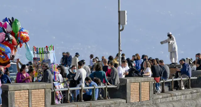 ++ Covid: a Napoli in arrivo un provvedimento 'ampio' ++