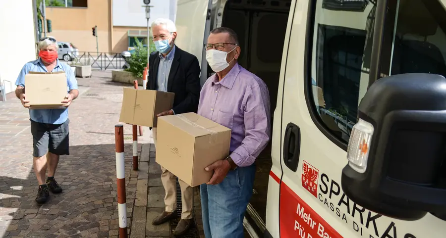 Anziani, la Provincia taglia i contributi alle associazioni