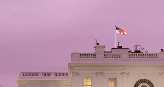 Biden vince con 306 grandi elettori, a Trump 232