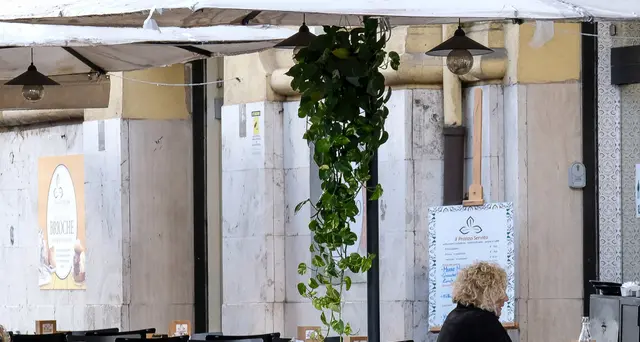 Confcommercio, è di nuovo crollo consumi, -8% a ottobre