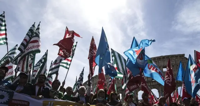 P.a.: sindacati proclamano sciopero il 9 dicembre