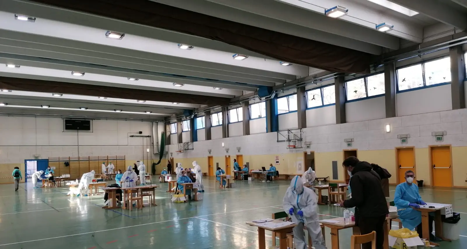 Coronavirus, 60 mila prenotazioni per il test di massa in Alto Adige