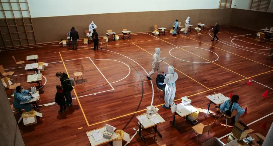 Covid-19, oltre 103.000 test nella prima giornata di screening