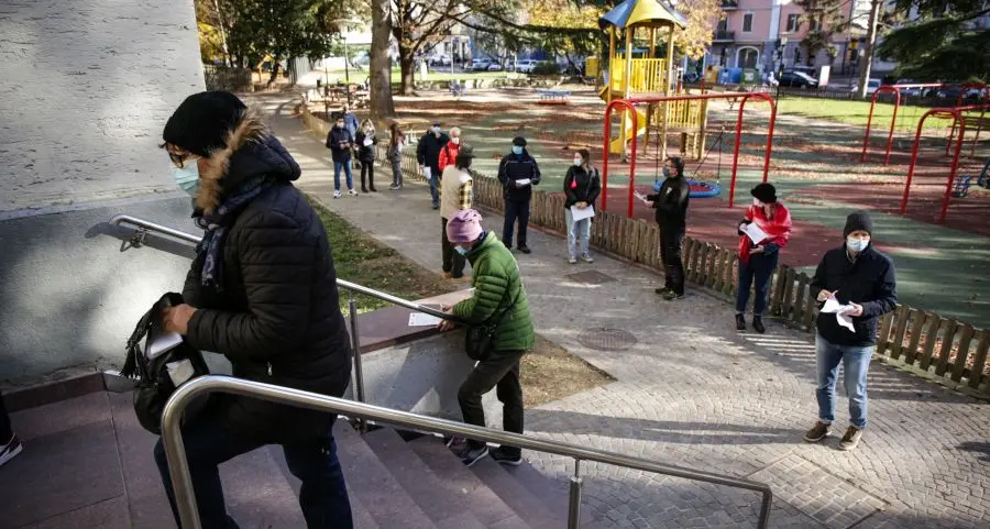 Test rapidi in Alto Adige, alle 10 hanno partecipato 137.171 persone: 1,3% i positivi al Covid-19
