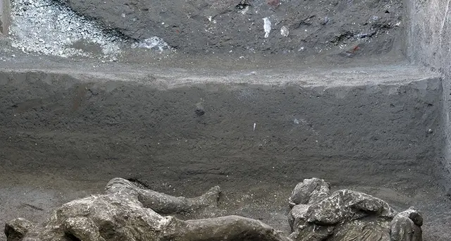 Pompei restituisce i corpi integri di due fuggiaschi