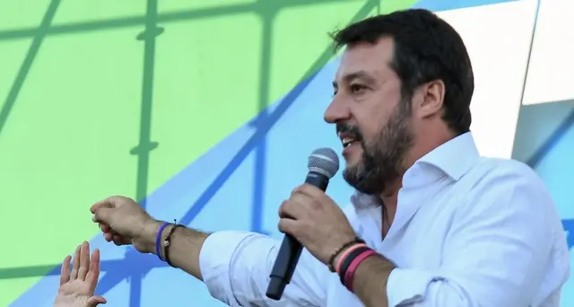 Salvini, Berlusconi o Zingaretti? Cav tutta la vita...