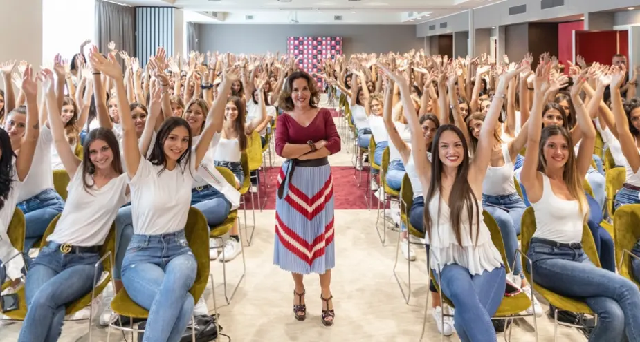 Miss Italia approda online causa Covid. Con videoclip di presentazione fai-da-te