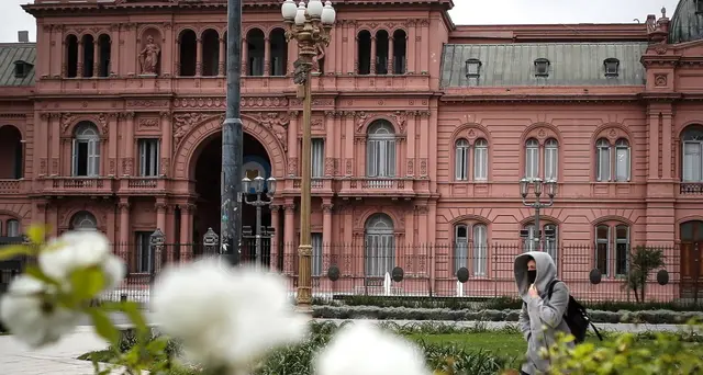 Maradona: camera ardente nella Casa Rosada