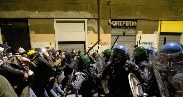 Sgomberi: scontri durante corteo a Roma, due fermati