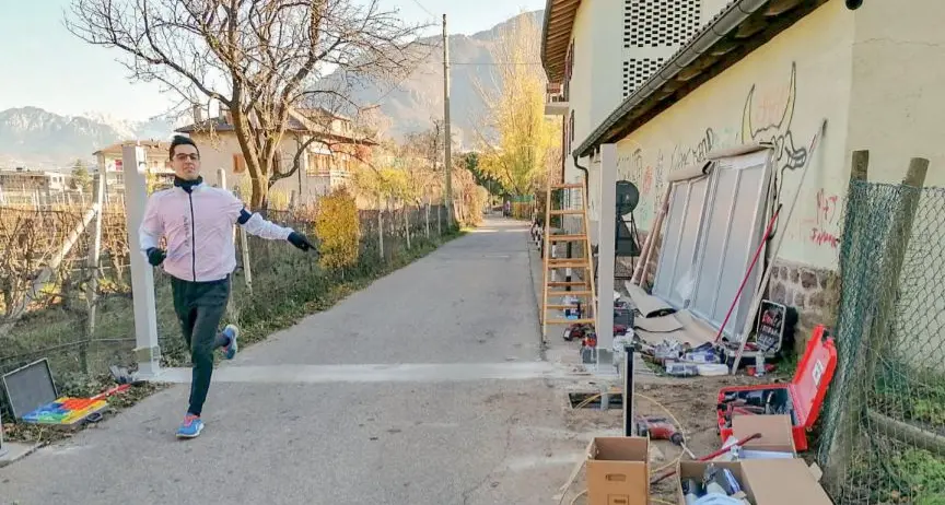 Chiusa via della Vigna, installato il cancello della discordia