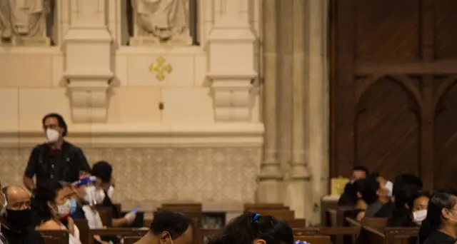 Corte Suprema azzera restrizioni luoghi culto New York