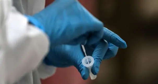 Coronavirus in Alto Adige, nuova regola: in quarantena i positivi ai test rapidi
