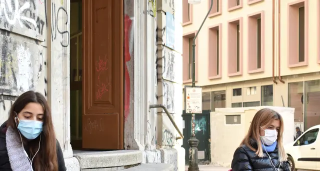 Studentessa No-Dad, 'Ancora a casa? E' presa in giro'