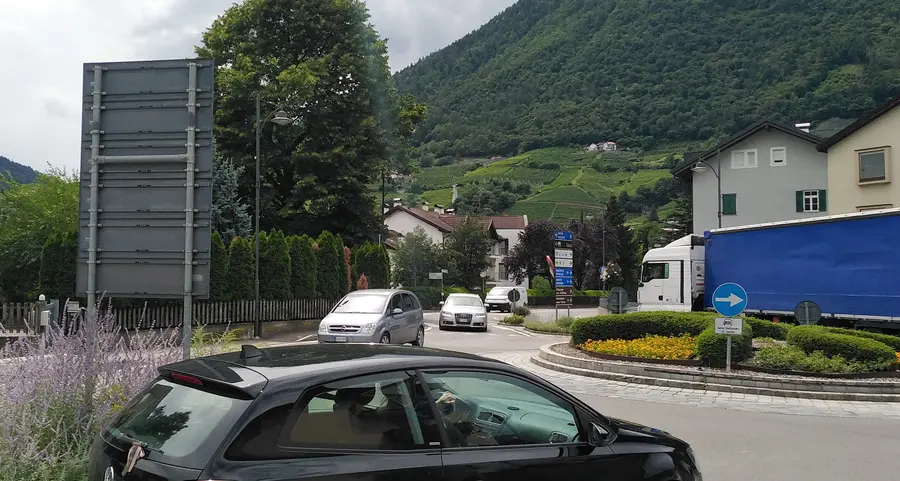 Tunnel antitraffico fermo Lana aspetta la Provincia