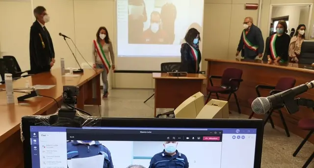 Uccise la moglie strangolandola, confermati 30 anni